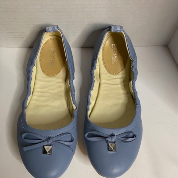 Michael Kors Light Blue Juliette Logo Lock Ballet Flats New Size 7 (NEW) - Picture 2 of 7